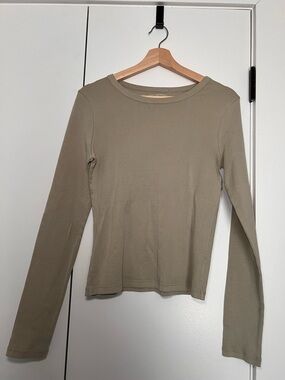 St. Agni Olive Long Sleeve Crewneck Top